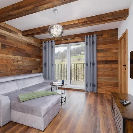 Memorable With Balcony In By Renters Apartment Wisla