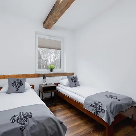 Memorable With Balcony In By Renters 아파트 *