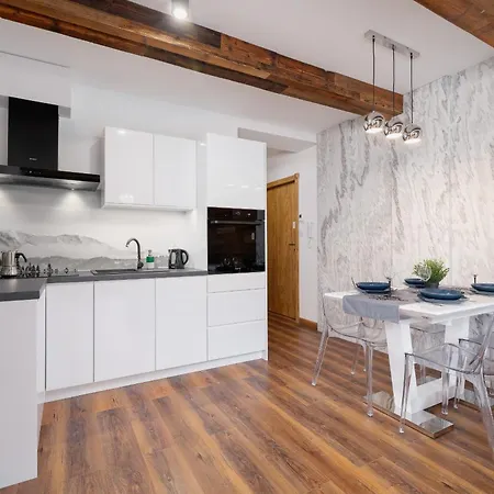 Memorable With Balcony In By Renters * Wisla
