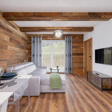 Memorable With Balcony In By Renters 아파트