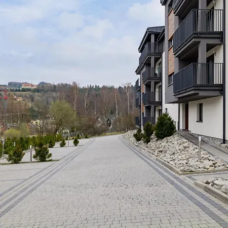 Memorable With Balcony In By Renters Apartment Wisla