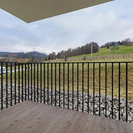 아파트 Memorable With Balcony In By Renters